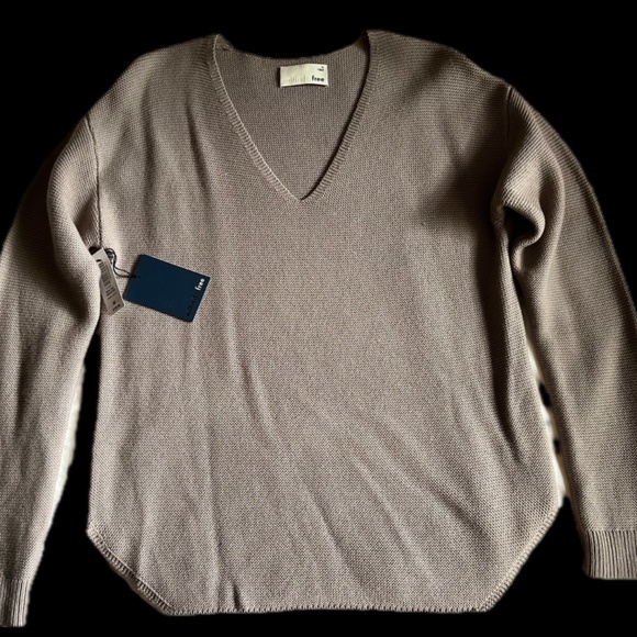 Aritzia Wilfred Free Wolter sweater in lilac (NWT) - Picture 9 of 9